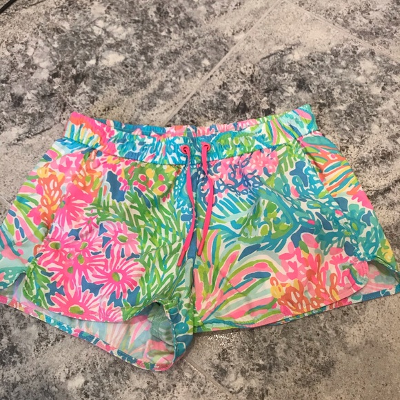 Lilly Pulitzer Pants - ⬇️🎉Lilly Pulitzer luxletic shorts